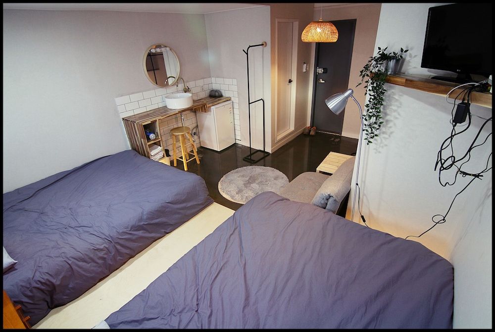 24guesthouse Sinchon Family Quadruple Room, Multiple Beds, Non Smoking, City View 3