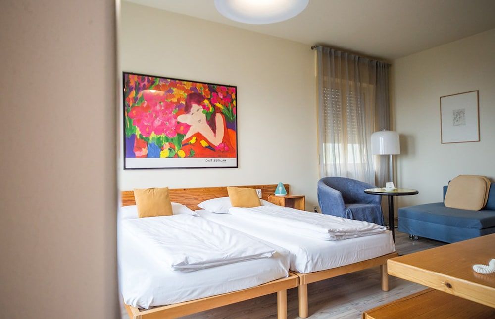Standard Triple Room, Balcony, Garden View