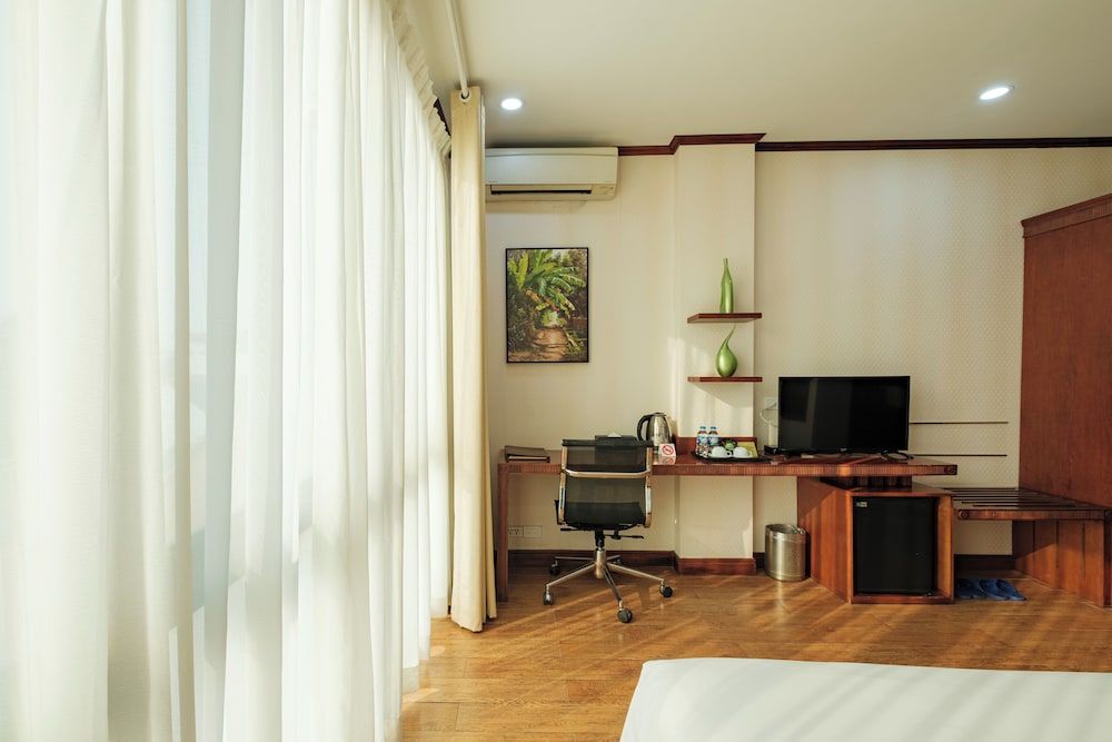 Sunset Westlake Hanoi Hotel Classic Double Room 16