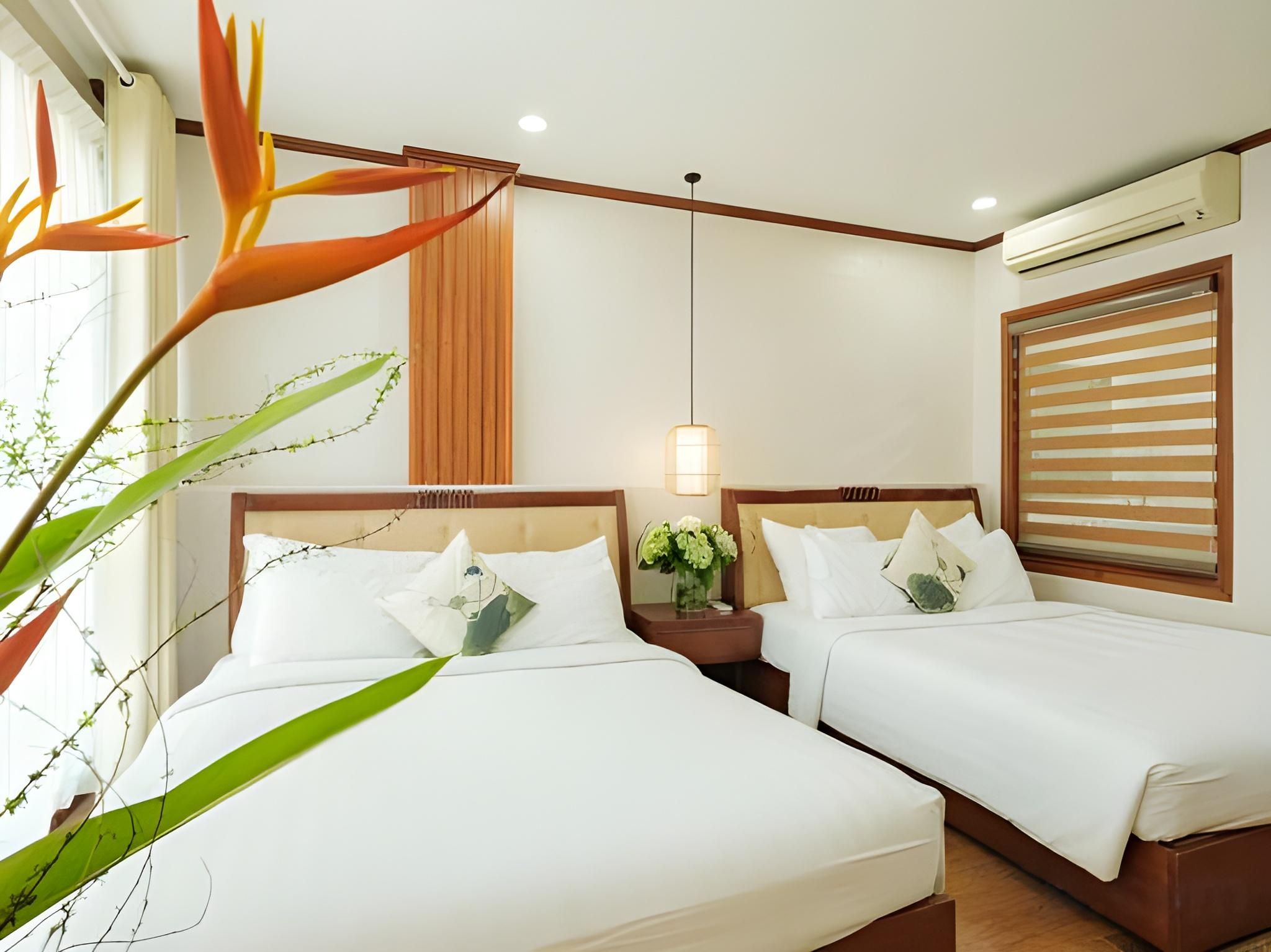 undefined Sunset Westlake Hanoi Hotel 7