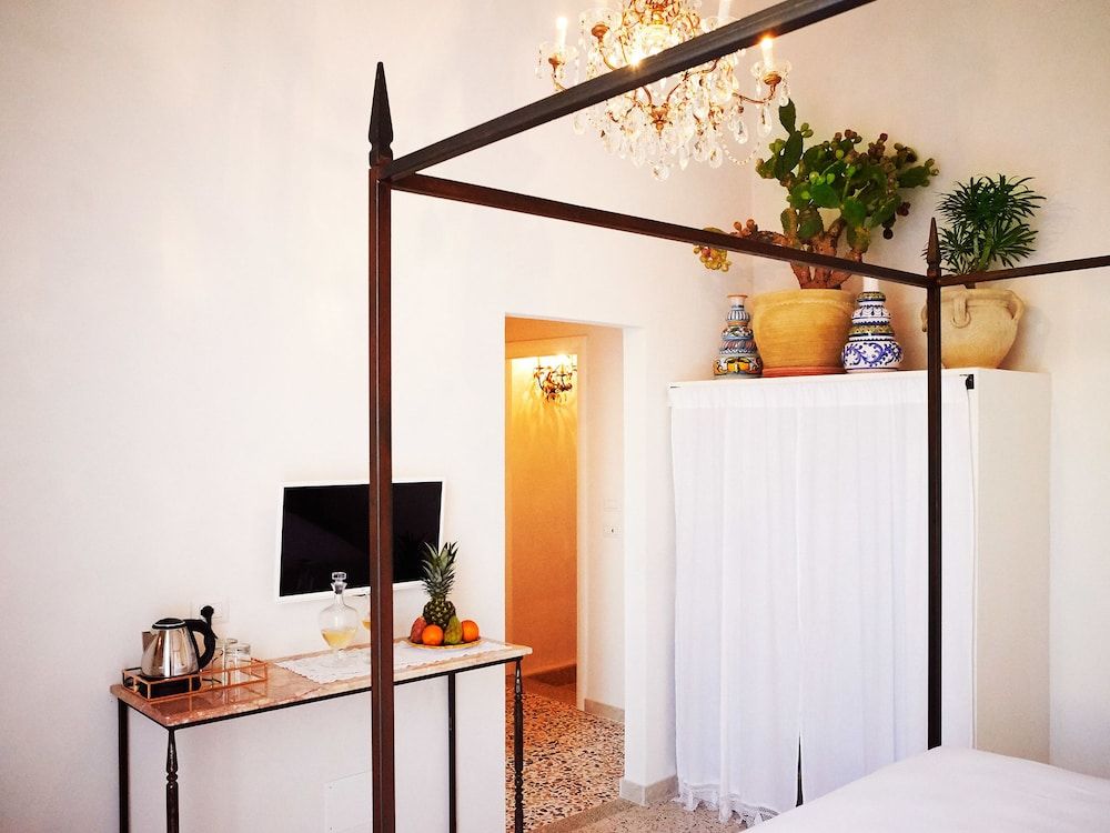 Casa Scianna Noto Double Room, Balcony, City View 11