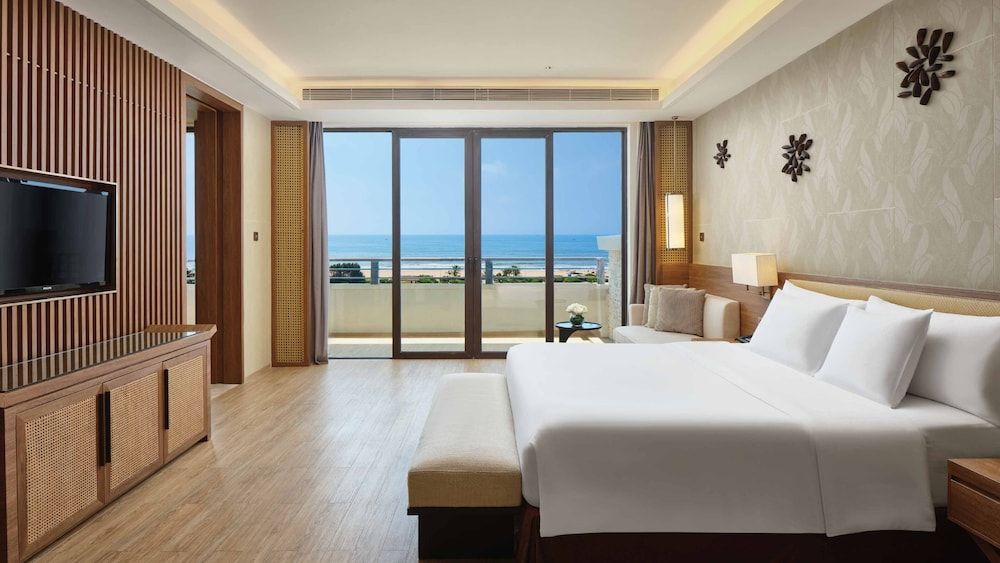 Suite, 1 Bedroom, Smoking, Sea View