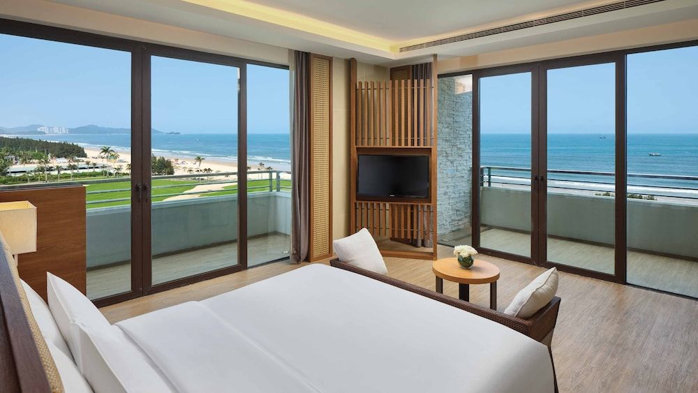 Suite, 1 Bedroom, Smoking, Sea View