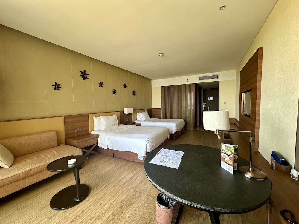 Standard Room, 2 Twin Beds, Smoking, Garden View
