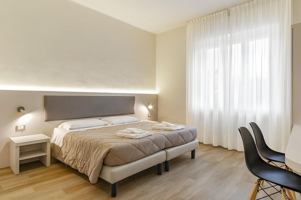 UniHò Hostel Superior Double Room 5