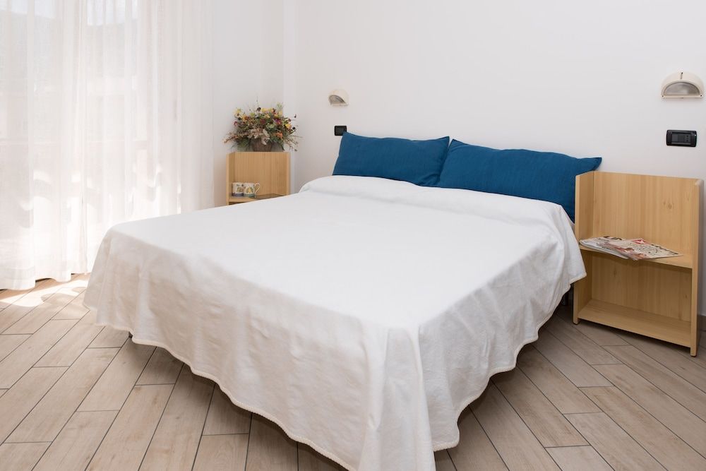 Residence Oleandro B&B Room With Balcony Without Kitchen Corner 2