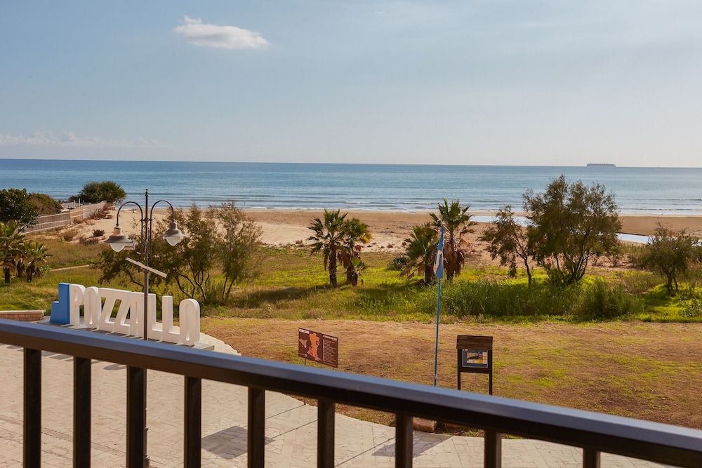 Design Apartment, 3 Bedrooms, Beach View
