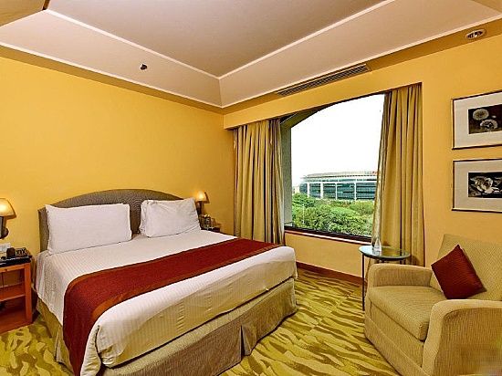 Presidential Suite, 15% Off Food&Soft Beverages, 20% Off Spa&Laundry, Club Access, Butler On Request
