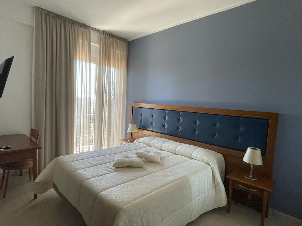 Hotel Posidonia Superior Double or Twin Room, 1 Double Bed 3