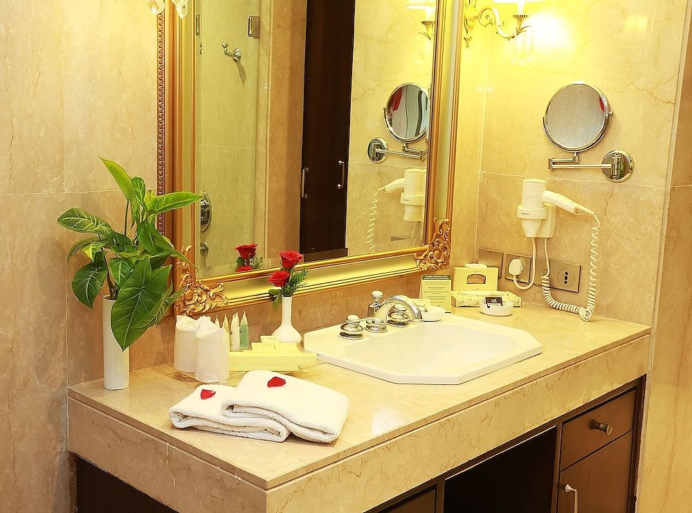 Bathroom sink