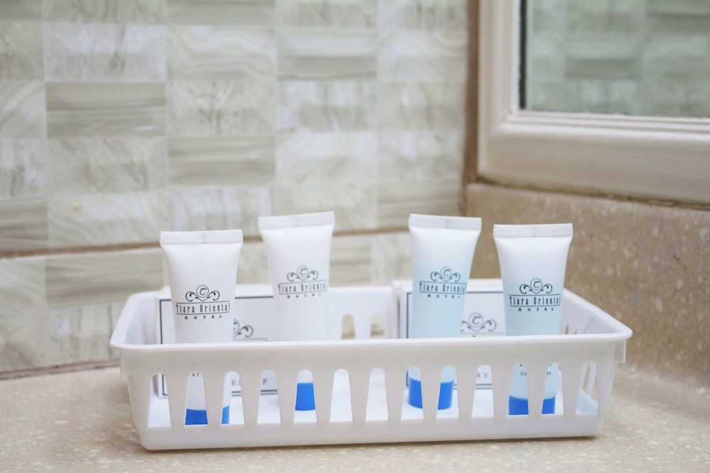 Tiara Oriental Hotel Makati powered by Cocotel Deluxe Twin Room 13