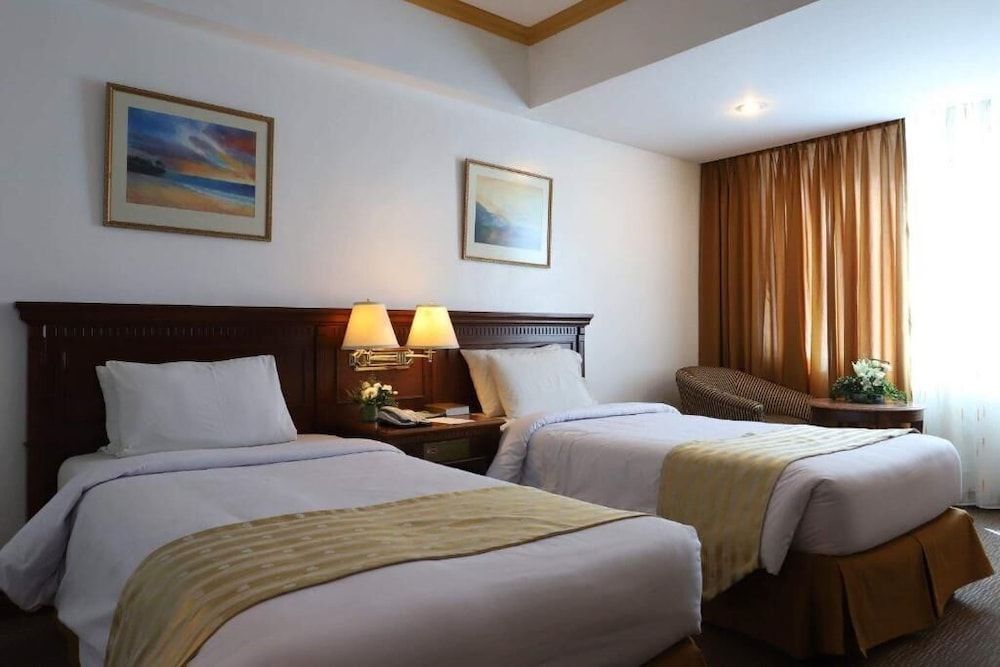 Tiara Oriental Hotel Makati powered by Cocotel Standard Room