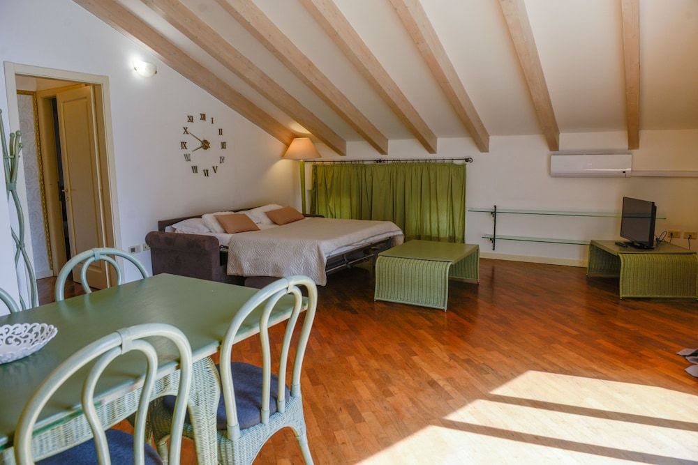 Apartment, 1 Bedroom (310)