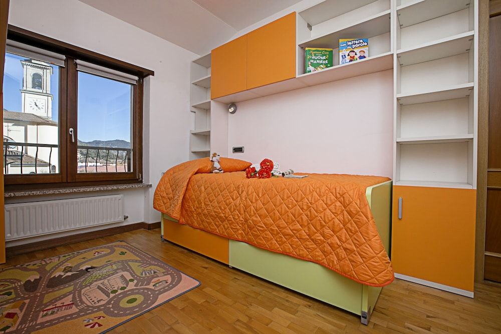 Family Apartment, 3 Bedrooms, 2 Bathrooms (Paulie Apartment)