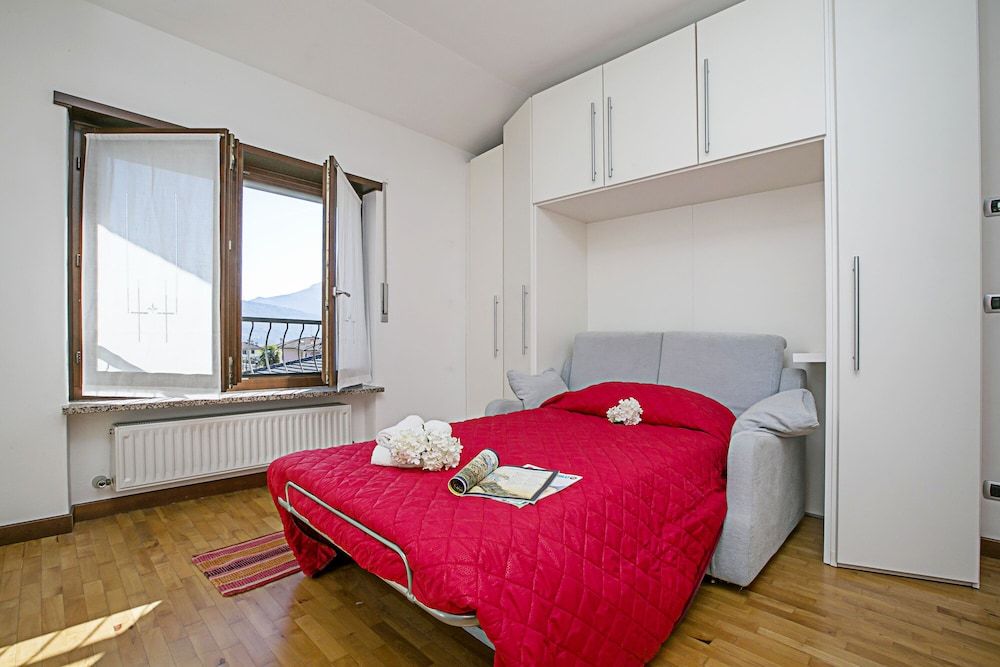 Family Apartment, 3 Bedrooms, 2 Bathrooms (Paulie Apartment)