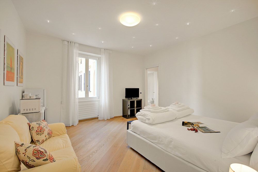 Honeymoon Room, 1 Bedroom (Les Suites Di Sara 3)