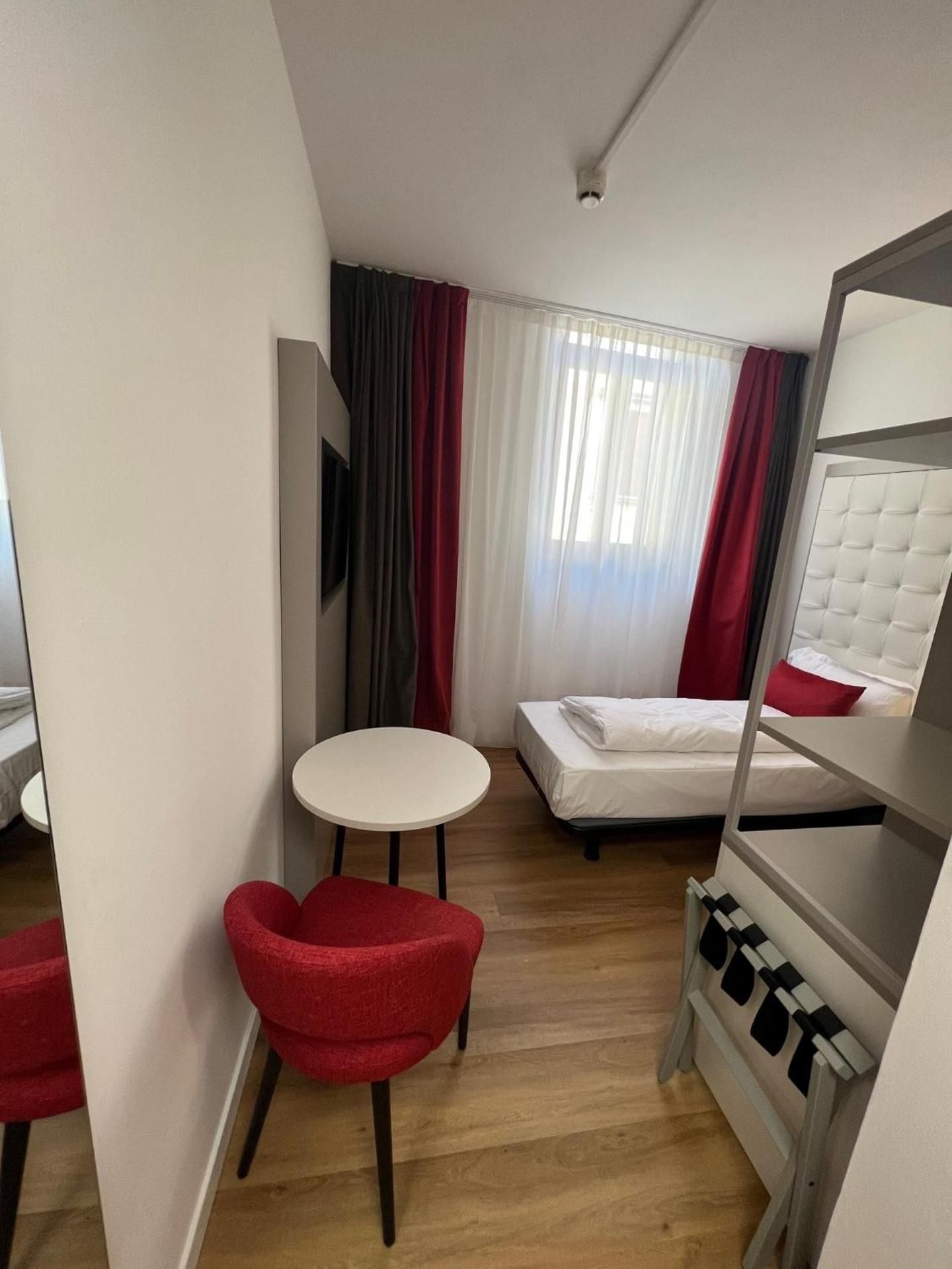 Single Room
