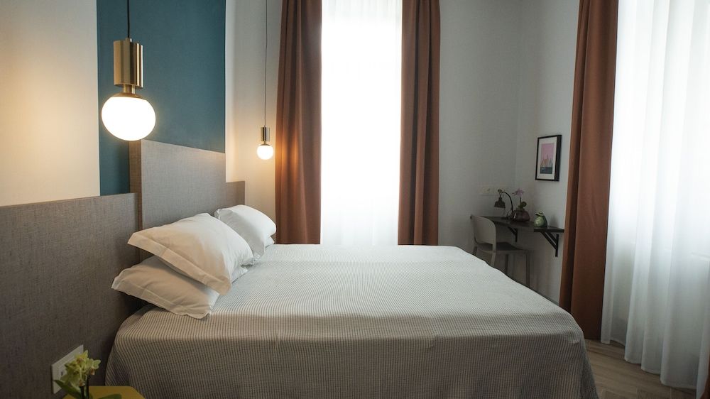 Apartment, 2 Bedrooms, Mountain View (East)