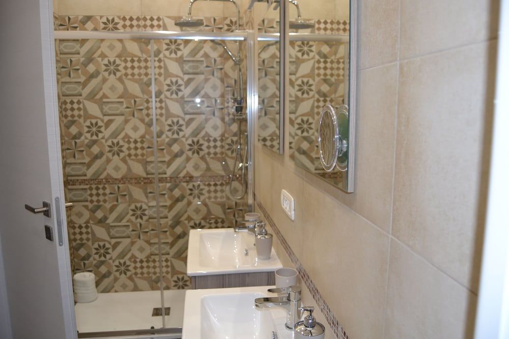 Karina s Rooms Deluxe Room 5