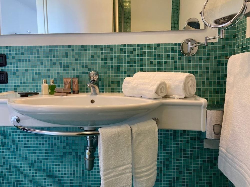 Residence al Palace Classic Triple Room 13