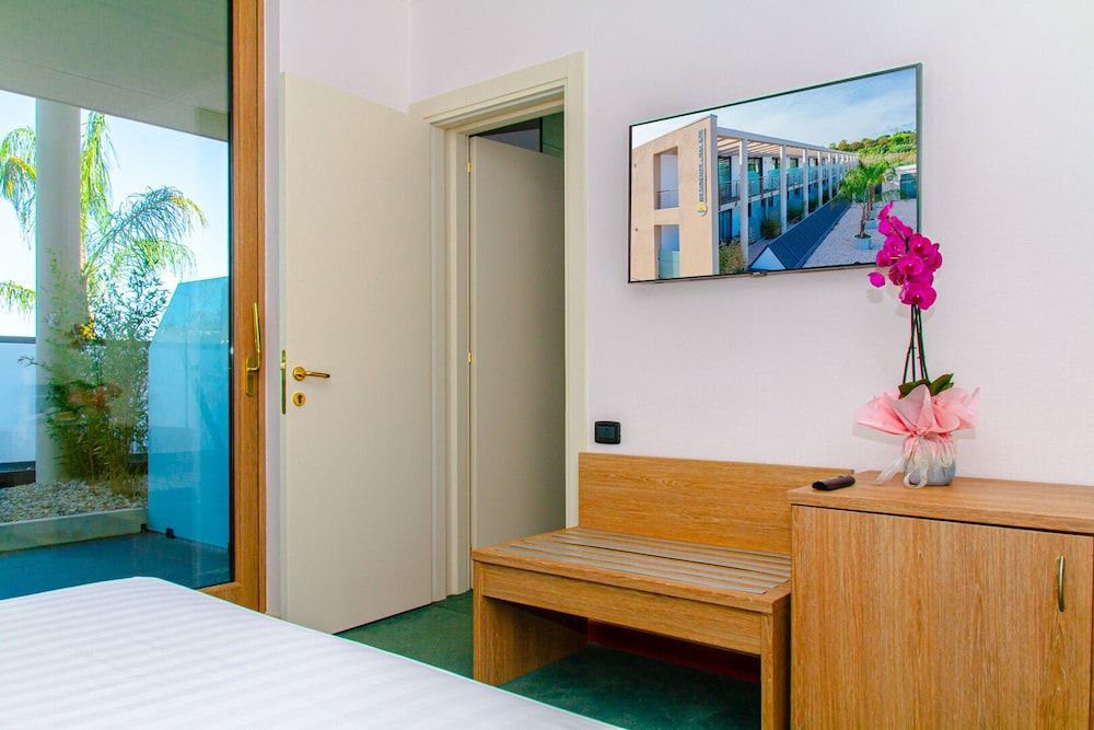 Residence al Palace Classic Quadruple Room, 2 Bedrooms, Non Smoking, City View 16