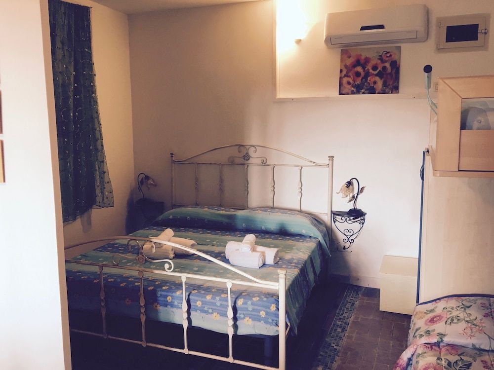Studio, Kitchen (Villa Paola)