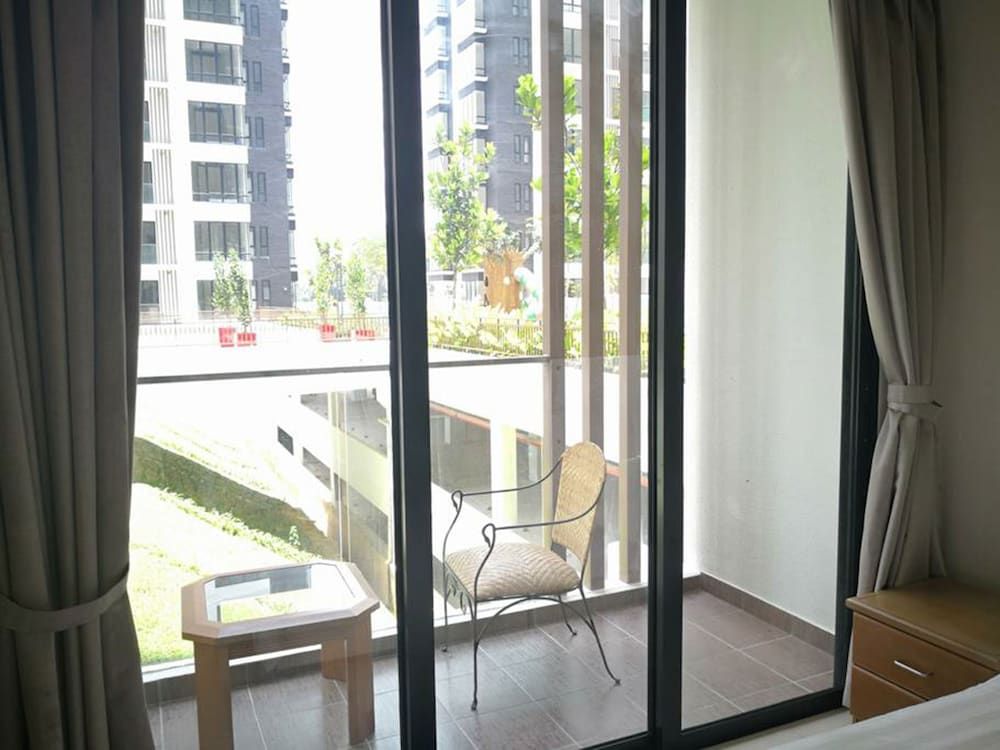 undefined ETM Midhills Homey Studio 7