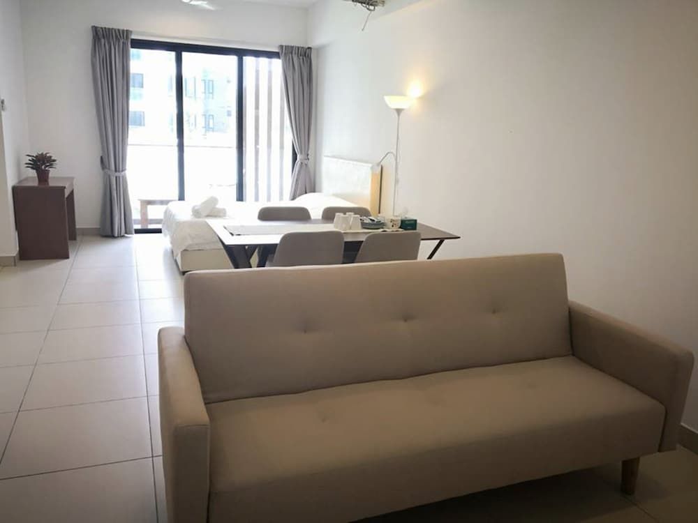 undefined ETM Midhills Homey Studio 10