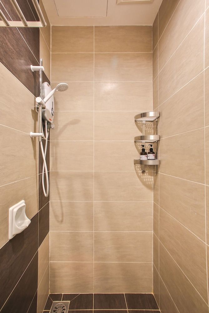 OwnAStay Midhill by Symphony Suite Standard Studio 7