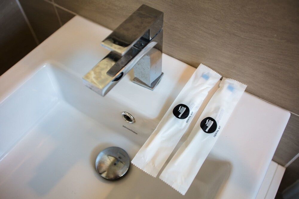 OwnAStay Midhill by Symphony Suite Standard Studio 16