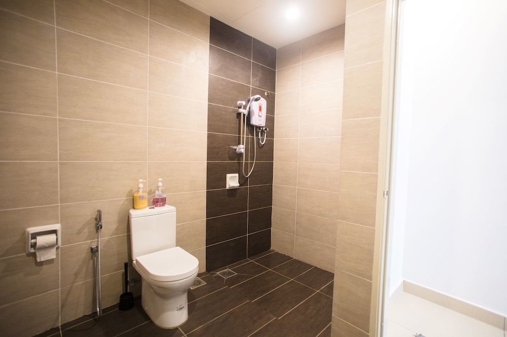 OwnAStay Midhill by Symphony Suite Standard Studio 5