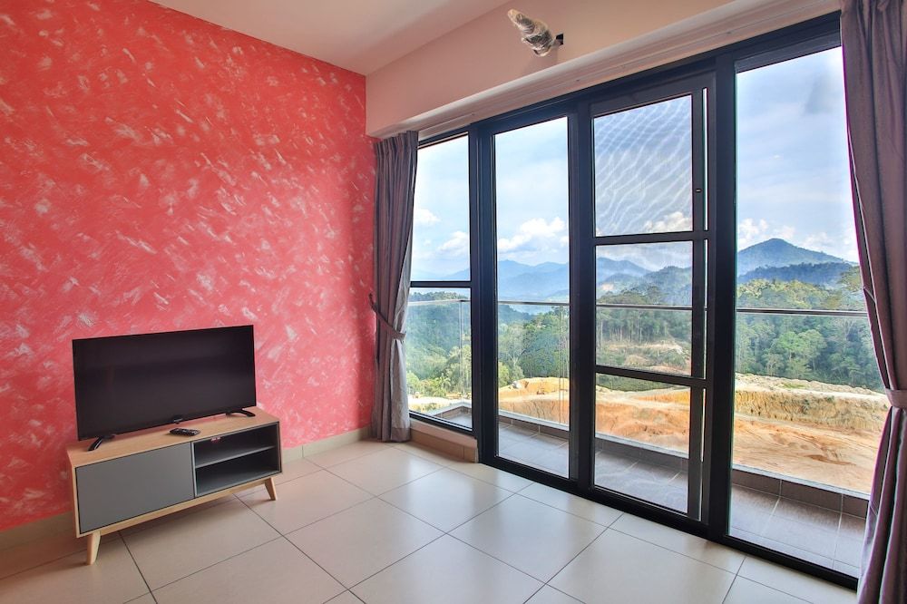 OwnAStay Midhill by Symphony Suite Standard Studio 24