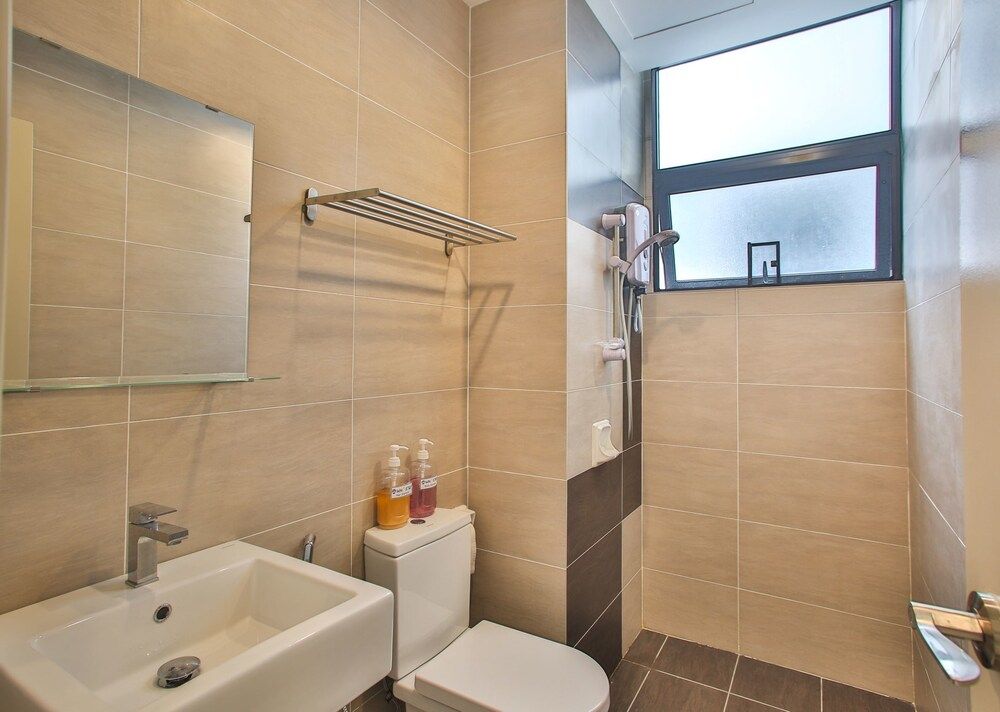 OwnAStay Midhill by Symphony Suite Standard Studio 9