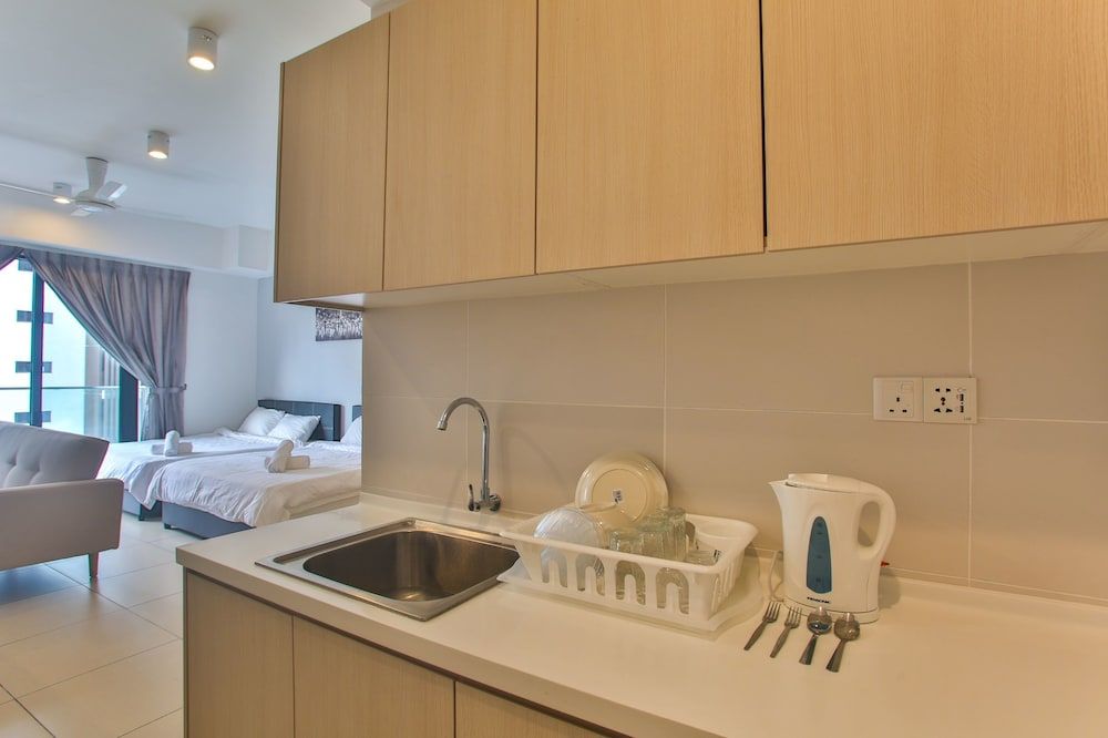 OwnAStay Midhill by Symphony Suite Deluxe Studio 35