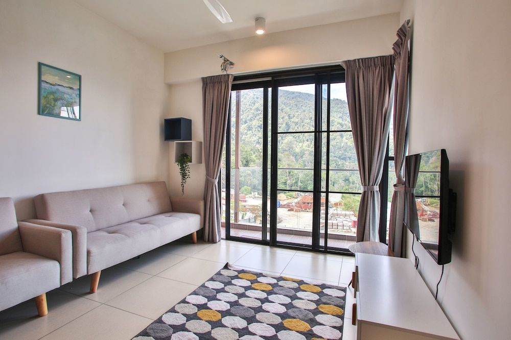 OwnAStay Midhill by Symphony Suite Superior Standard 8