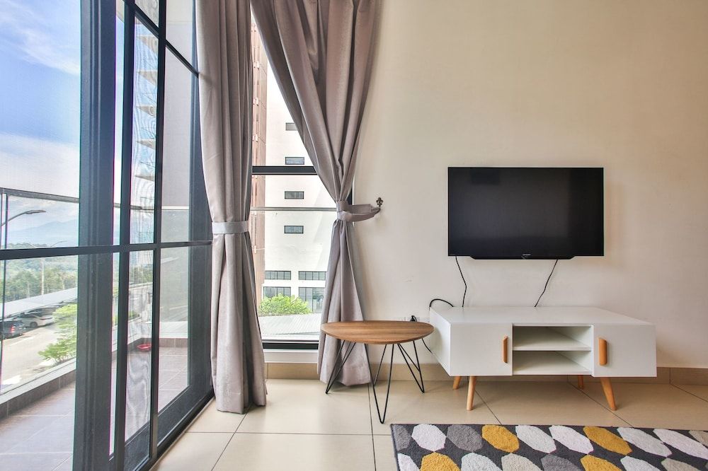 OwnAStay Midhill by Symphony Suite Superior Standard 40