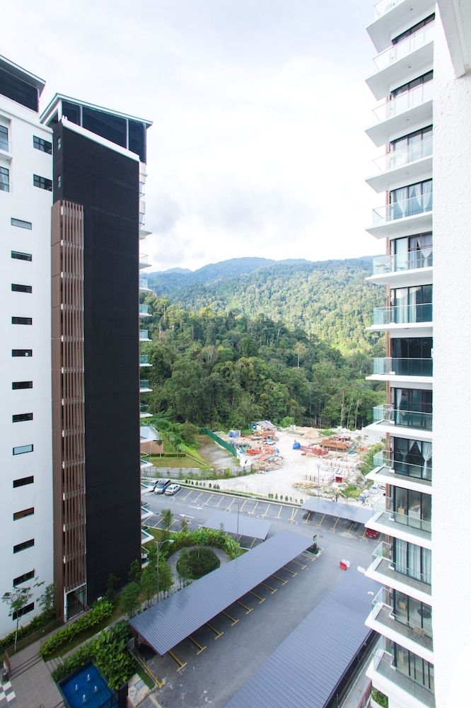 OwnAStay Midhill by Symphony Suite Deluxe Studio 10