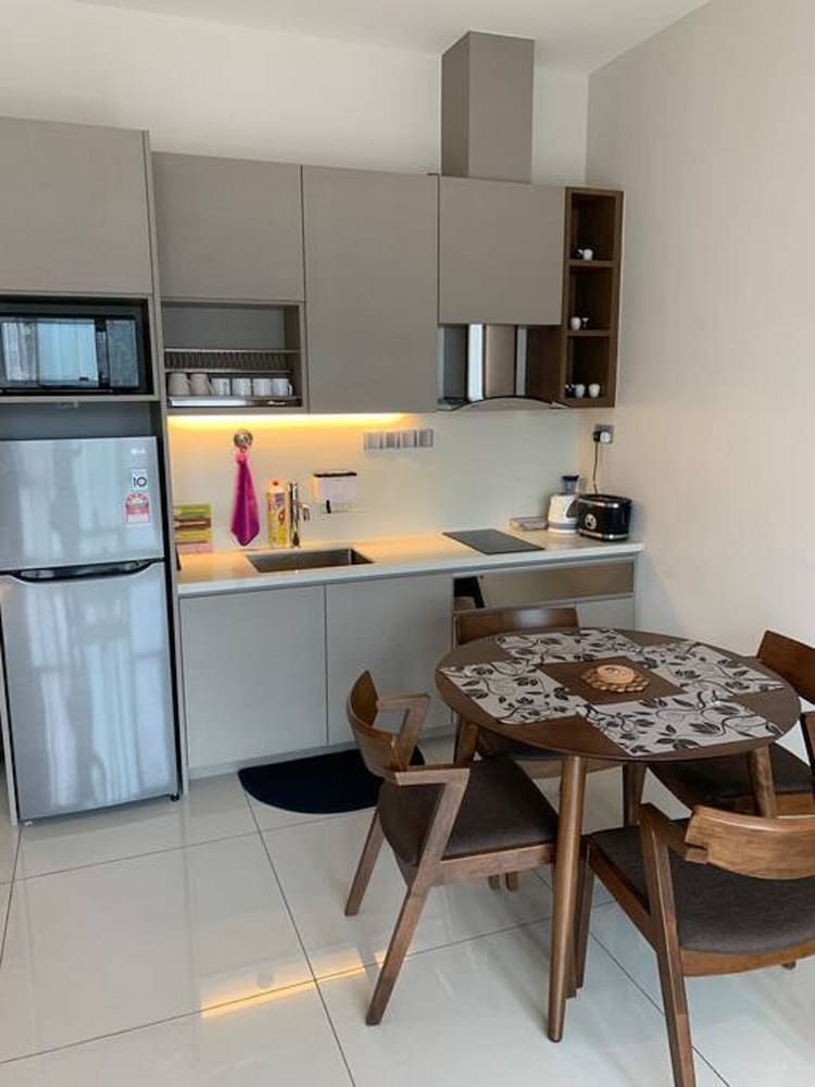 Jasmine's Crib Apartment, 2 Bedrooms (Crib 2, Level 25) 10