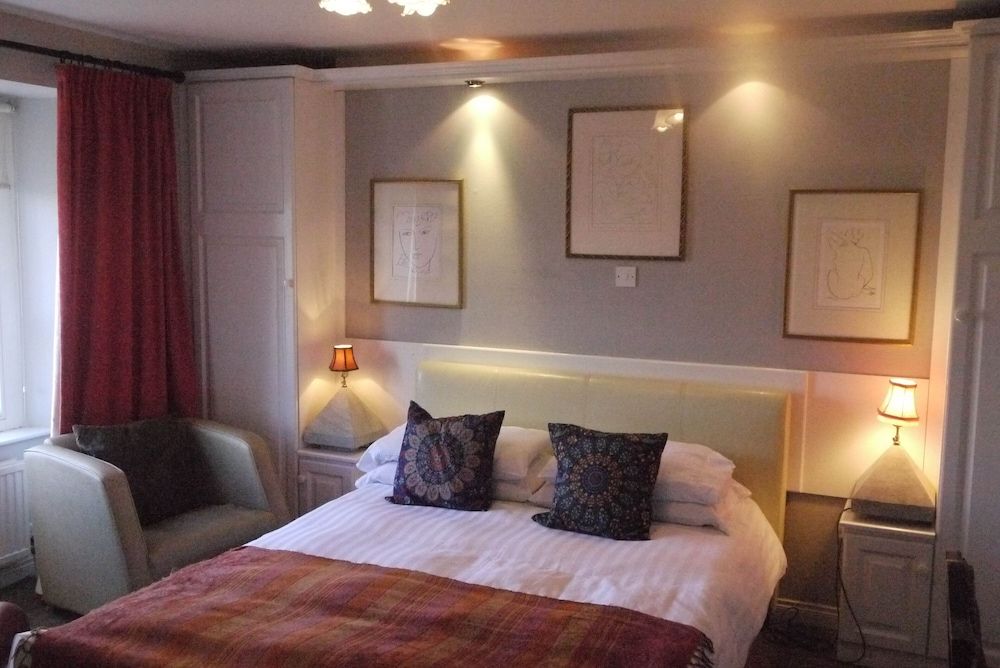 Deluxe Double Room with Shower