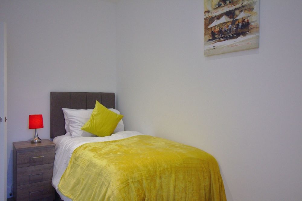Apartment 16 (Sleeps 6)