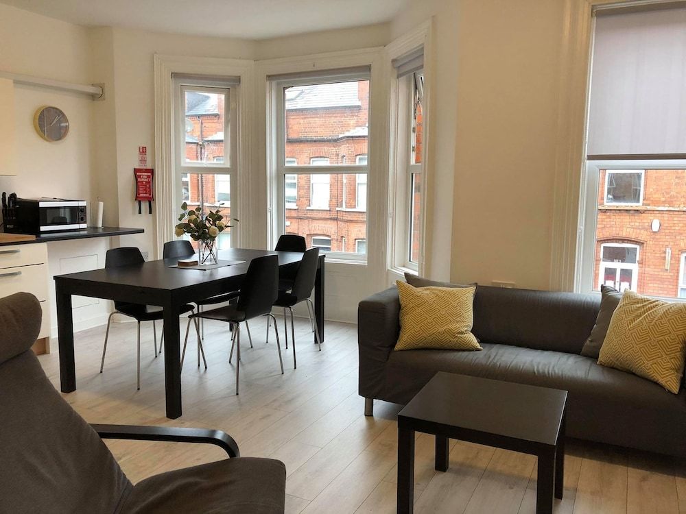 undefined Holiday Let Belfast 7