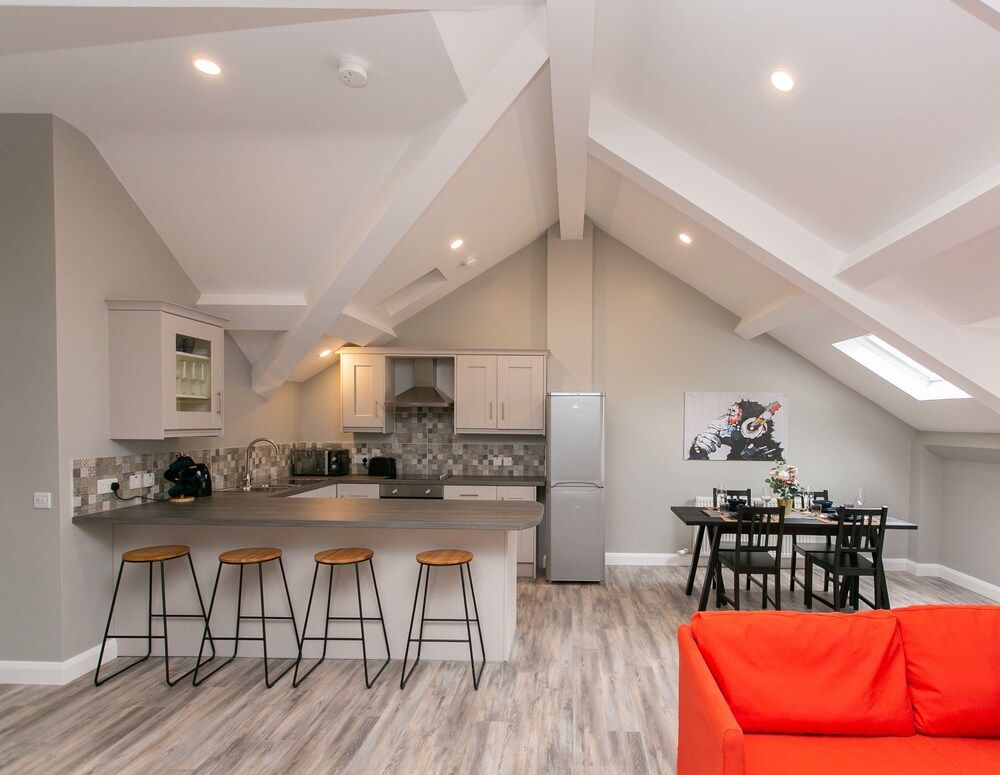 undefined University Road Apartments 6