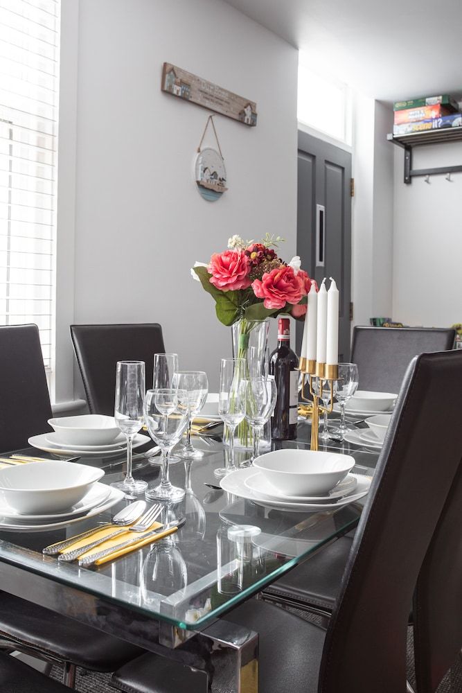 undefined Malone Crescent Apartment 8