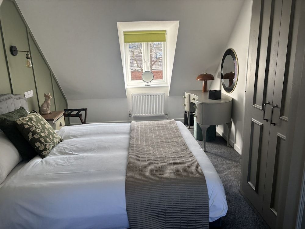 The Three Cups Inn Luxury Apartment, Ensuite, Garden View (First Floor Apartment)