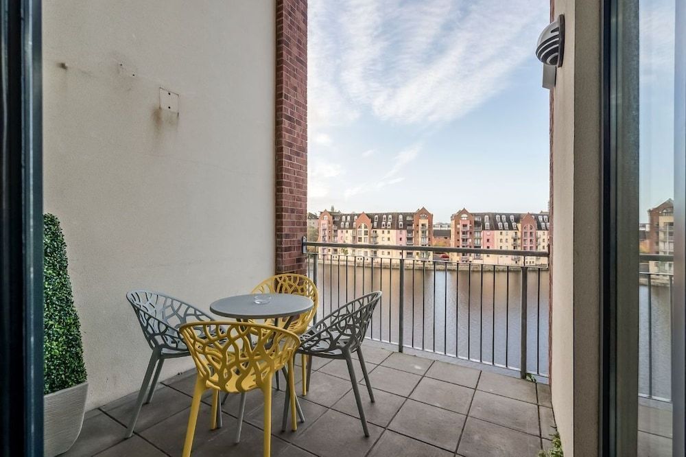 Pottingers Quay Panoramic Apartment, Ensuite, River View (Samson 5-Bed) 11