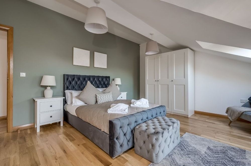 Pottingers Quay Deluxe Apartment, Ensuite, River View (Goliath 5-Bed) 2