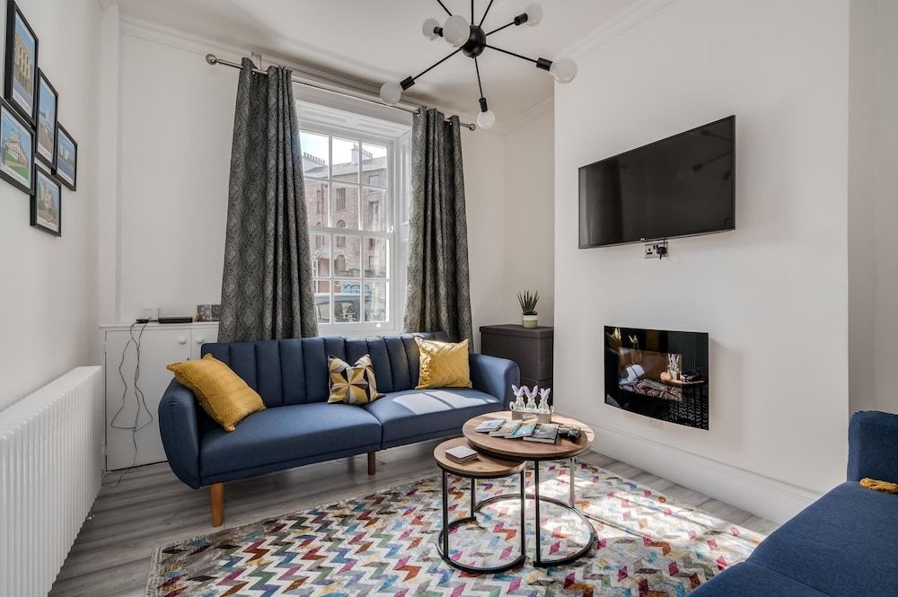 undefined Central Belfast Apartments: Georgian House 10
