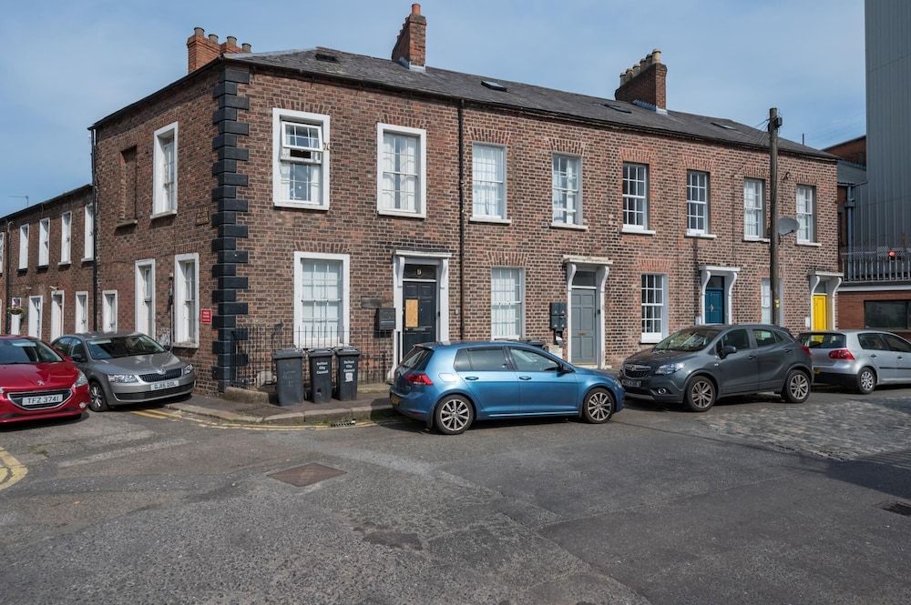undefined Central Belfast Apartments: Georgian House 6