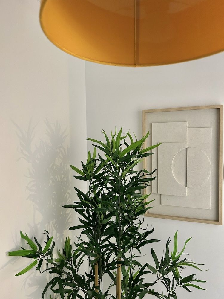 undefined Central Belfast Apartments: Sandford 8
