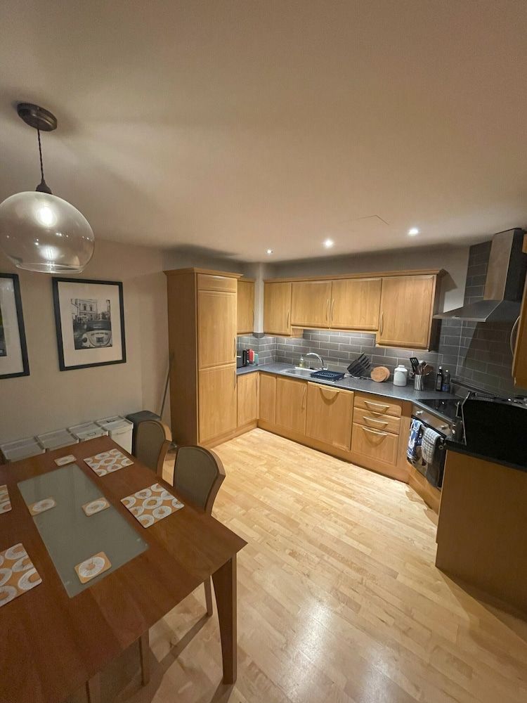 undefined Central Belfast Apartments: Park Avenue 4